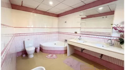 Chalet unifamiliar en venta en Veguetas - Chiclana de La Frontera, Mogarizas-Las Rapazes (Chiclana de la Frontera) de 850.000 €
