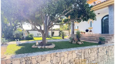 Chalet unifamiliar en venta en Veguetas - Chiclana de La Frontera, Mogarizas-Las Rapazes (Chiclana de la Frontera) de 850.000 €