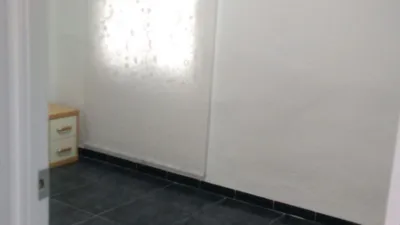 Piso en venta en Calle del Padre Viñas, cerca de Carrer de Sant Joan de la Penya, Orriols (Distrito Rascanya. València Capital) de 129.000 €