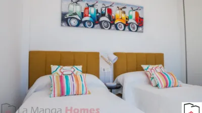Chalet unifamiliar en venta en Urbanización Nueva, Los Alcázares de 420.000 €