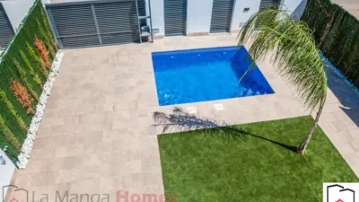 Chalet unifamiliar en venta en Urbanización Nueva, Los Alcázares de 420.000 €