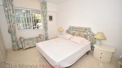 Chalet en venta en Avenida Gran Vía de La Manga Km 8, Poligono T, Número 49, Km 6-Km 8 (La Manga del Mar Menor) de 749.000 €