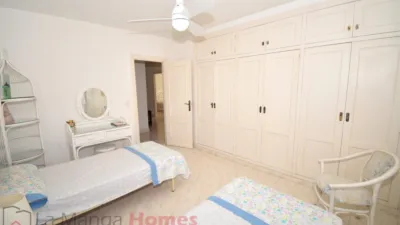 Chalet en venta en Avenida Gran Vía de La Manga Km 8, Poligono T, Número 49, Km 6-Km 8 (La Manga del Mar Menor) de 749.000 €