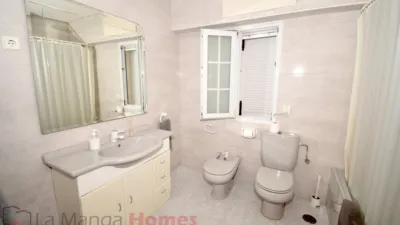 Chalet en venta en Avenida Gran Vía de La Manga Km 8, Poligono T, Número 49, Km 6-Km 8 (La Manga del Mar Menor) de 749.000 €