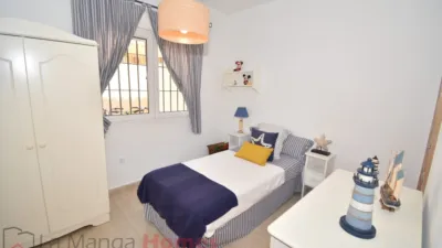 Chalet adosado en venta en Avinguda de Mare Nostrum, 103, El Mojón (Pilar de la Horadada) de 349.000 €