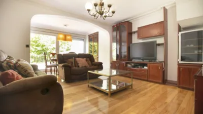 Semi-detached house on Pedro Velarde Street photo 4