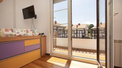Semi-detached house on Pedro Velarde Street photo 9