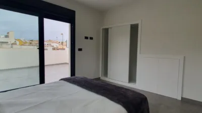 Chalet adosado en venta en Punta Prima-Ciñuelica-Alameda del Mar, Punta Prima-Ciñuelica-Alameda del Mar (Distrito Orihuela Costa. Orihuela) de 328.000 €
