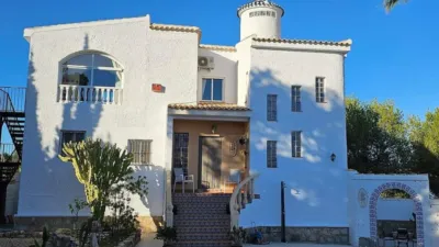 Chalet en venta en Núcleo, Núcleo (Pilar de la Horadada) de 699.000 €