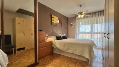 Flat on Calle Santa Vicenta María photo 25