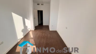 Dúplex en venta en Calle de Doña Leonor, Cabra de 192.000 €