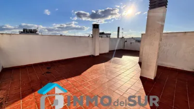 Dúplex en venta en Calle de Doña Leonor, Cabra de 192.000 €