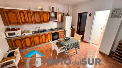 Rustic house on Diseminados Street photo 5
