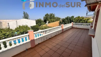 Chalet unifamiliar en Cabra photo 3