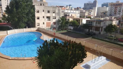 Apartamento en alquiler en Carrer la Rábida, Playa de Gandia (Gandia) de 850 €