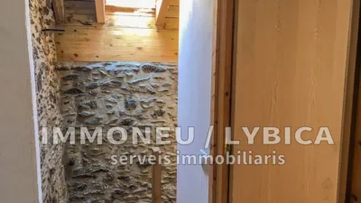 Rustic house on Carrer Quatre Cantons photo 11