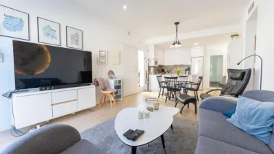 Chalet pareado en venta en Calle Julio Romero de Torres, Los Peñascos-El Salero-Los Imbernones (San Pedro del Pinatar) de 425.000 €