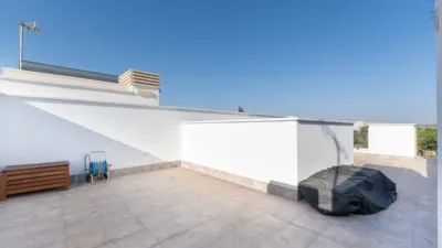 House on Juan de Mesa Street photo 35