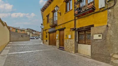 Dúplex en venta en Calle de la Redondilla, Torrelaguna de 96.000 €