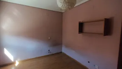Dúplex en venta en Calle de Bernaldo de Quirós, Torrelaguna de 187.000 €