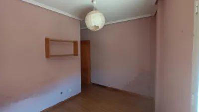 Dúplex en venta en Calle de Bernaldo de Quirós, Torrelaguna de 187.000 €