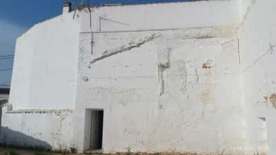 Chalet pareado en venta en Santa Ana - Más
