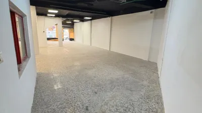Local comercial en venta en Feria - Más