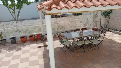 Detached house on Benjamin Palencia Street photo 46