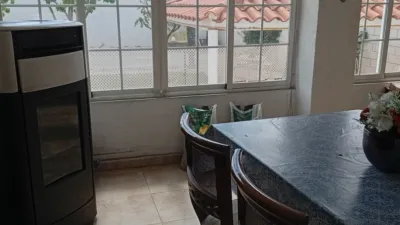 Detached house on Benjamin Palencia Street photo 44