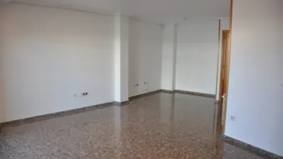 Ático en alquiler en Calle del Poeta Navarro Cabanes, 11 - Imagen 4