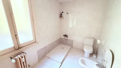 Piso en venta en Calle de la Florida, cerca de Calle de Ramón Ortiz de Zárate, Centro (Vitoria - Gasteiz) de 390.000 €