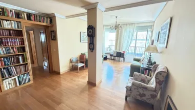 Piso en venta en Calle de la Florida, cerca de Calle de Ramón Ortiz de Zárate, Centro (Vitoria - Gasteiz) de 390.000 €