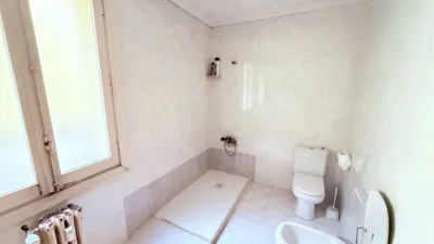 Piso en venta en Calle de la Florida, cerca de Calle de Ramón Ortiz de Zárate, Centro (Vitoria - Gasteiz) de 390.000 €