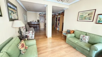 Piso en venta en Calle de la Florida, cerca de Calle de Ramón Ortiz de Zárate, Centro (Vitoria - Gasteiz) de 390.000 €