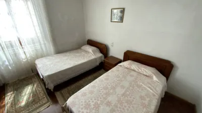 Chalet on Avenida del Gorbea photo 32
