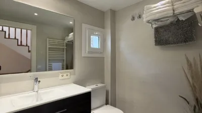 Casa en venta en Carrer de Ginjoler, Els Pins (Castell d'Aro, Platja d'Aro i s'Agaró) de 475.000 €