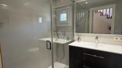 Casa en venta en Carrer de Ginjoler, Els Pins (Castell d'Aro, Platja d'Aro i s'Agaró) de 475.000 €