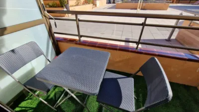 Apartment on Carrer de Juli Garreta photo 3