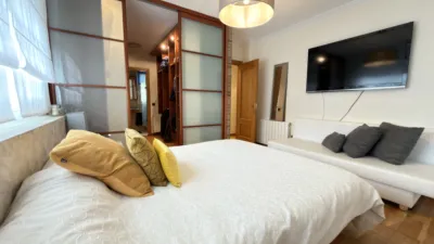 Chalet on Carrer d'Octavi photo 11