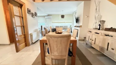 Chalet on Carrer d'Octavi photo 5