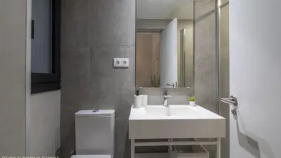 Estudio en alquiler en Calle de los Hermanos Villalonga, 36, Benimaclet (Distrito Benimaclet. València Capital) de 765 €<span>/mes</span>