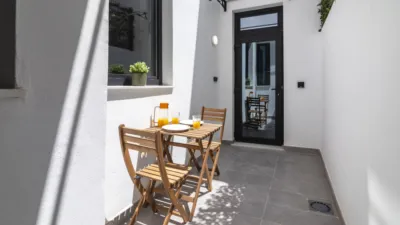 Estudio en alquiler en Calle de los Hermanos Villalonga, Benimaclet (Distrito Benimaclet. València Capital) de 990 €<span>/mes</span>