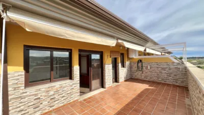 Penthouse in Carrer Alborache photo 2