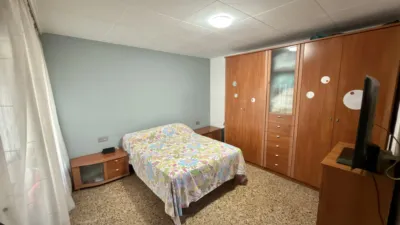 Apartment on Carrer de Sant Edesio photo 24