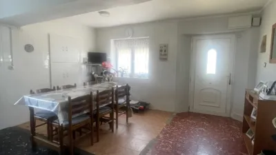 Semi-detached house on Calle Cabañon photo 5