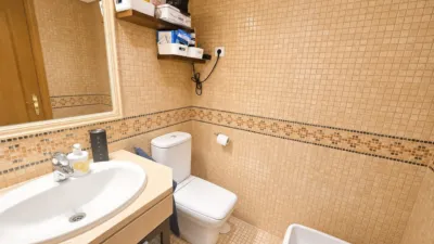 Apartment on Avenida de la Peseta photo 9