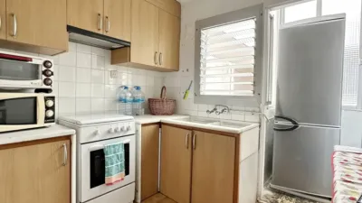 Flat for sale on Carrer de Ana Martínez de Vallejo photo 6