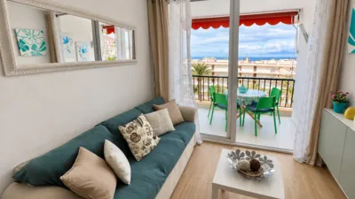 Apartment on Avenida Juan Carlos I, 1 photo 2