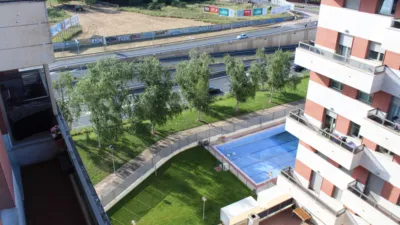 Piso en alquiler en Calle de Teruel, Universidad-Los Lirios (Logroño) de 1.050 €<span>/mes</span>