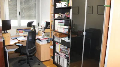 Piso en alquiler en Calle de Teruel, Universidad-Los Lirios (Logroño) de 1.050 €<span>/mes</span>